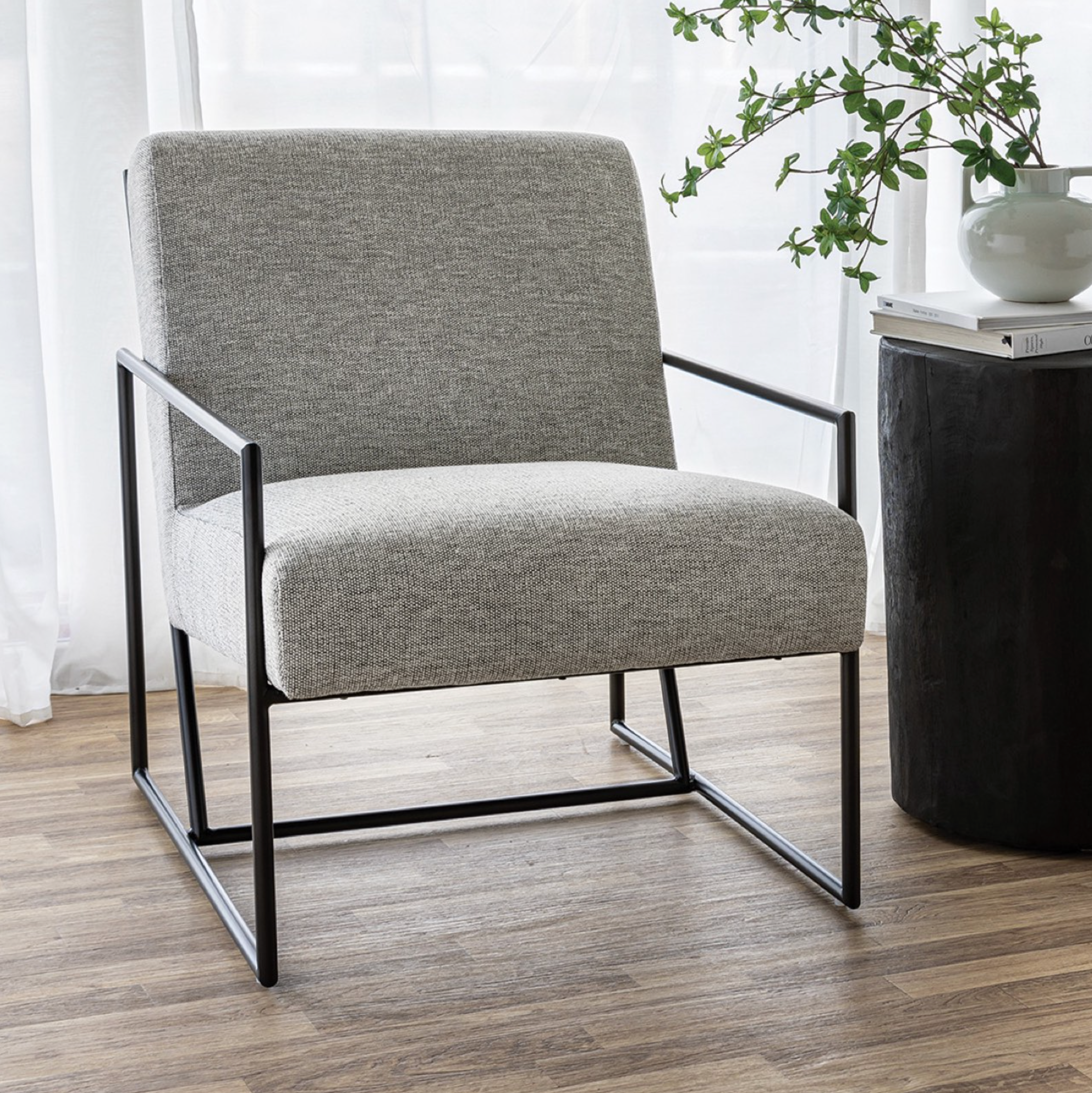 Matilda Lounge Chair