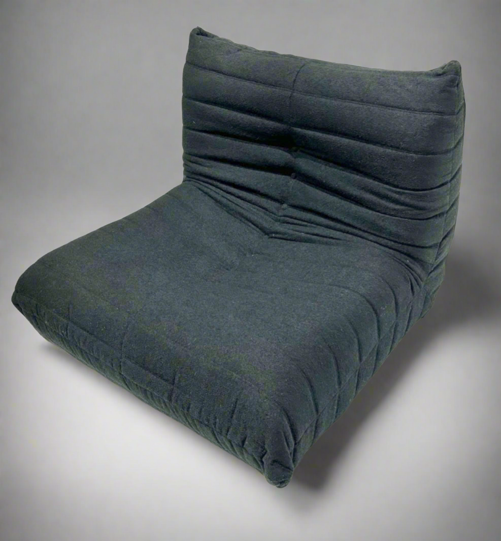 Bobby Lounge Sofa Compressed