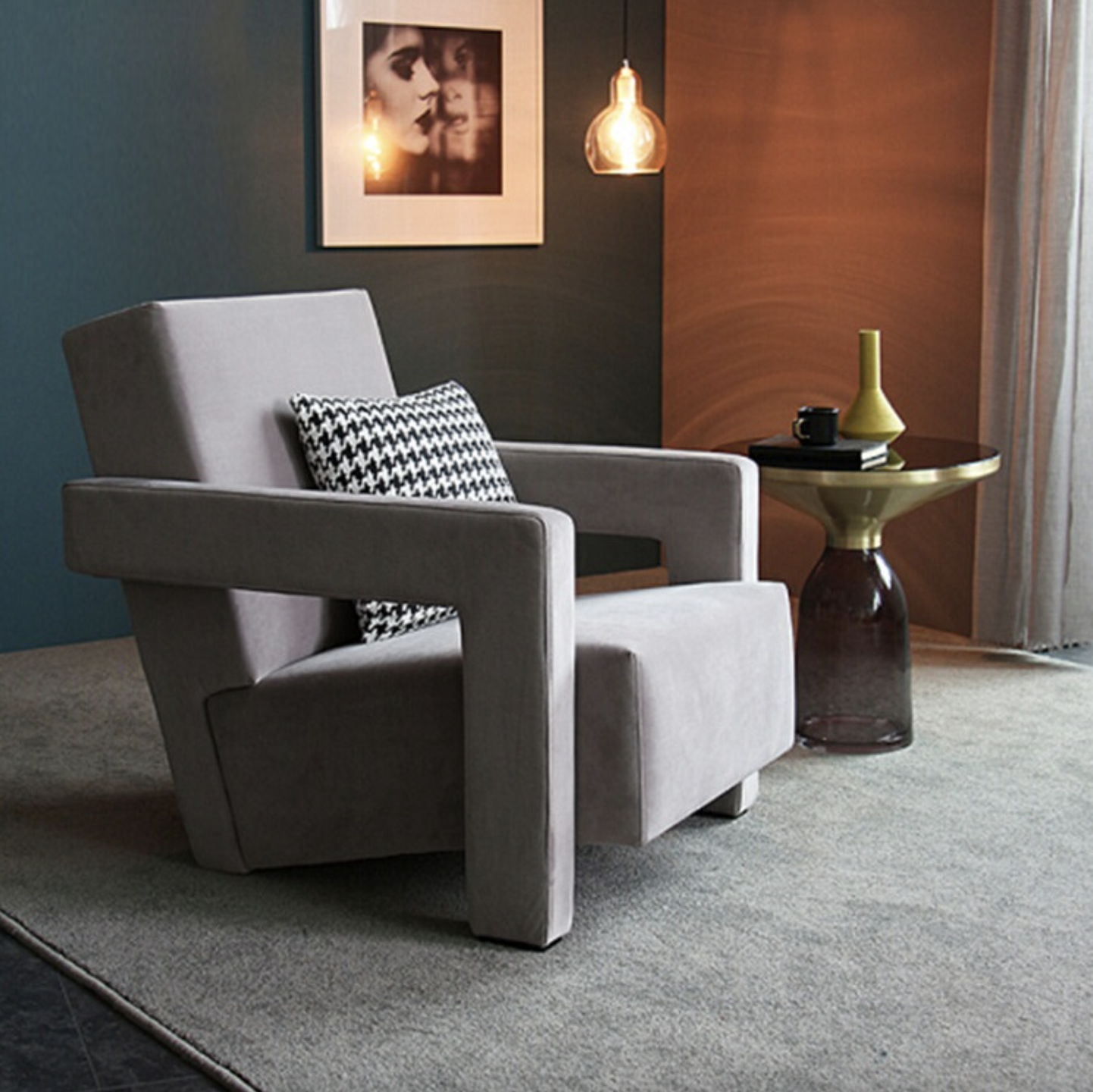 Azalea Lounge Chair