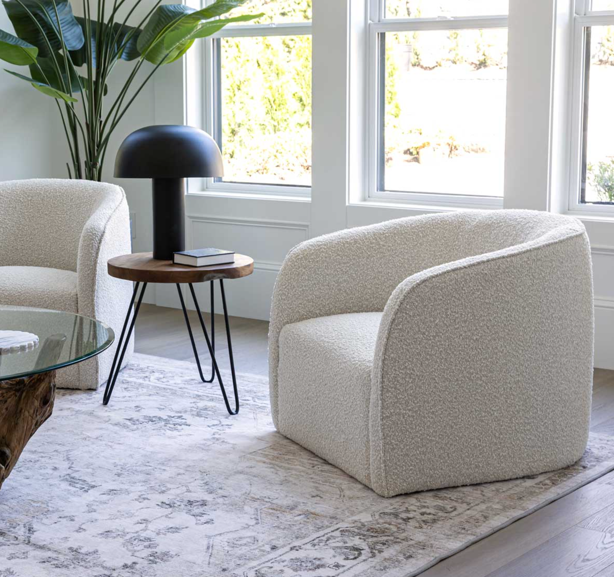 Phoenix Lounge Accent Chair
