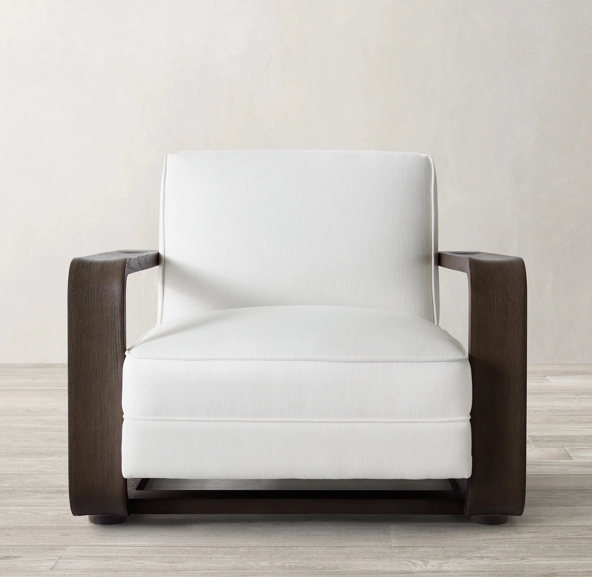 Lucrecia Lounge Chair