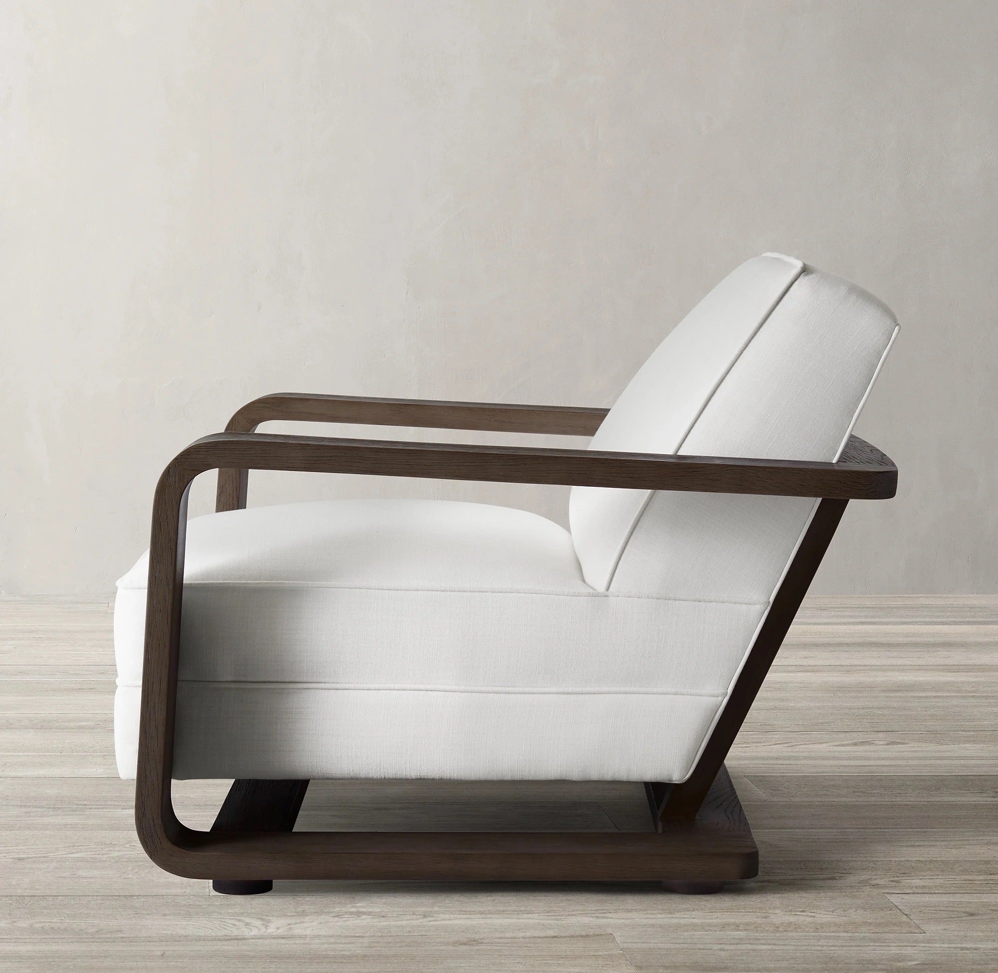 Lucrecia Lounge Chair